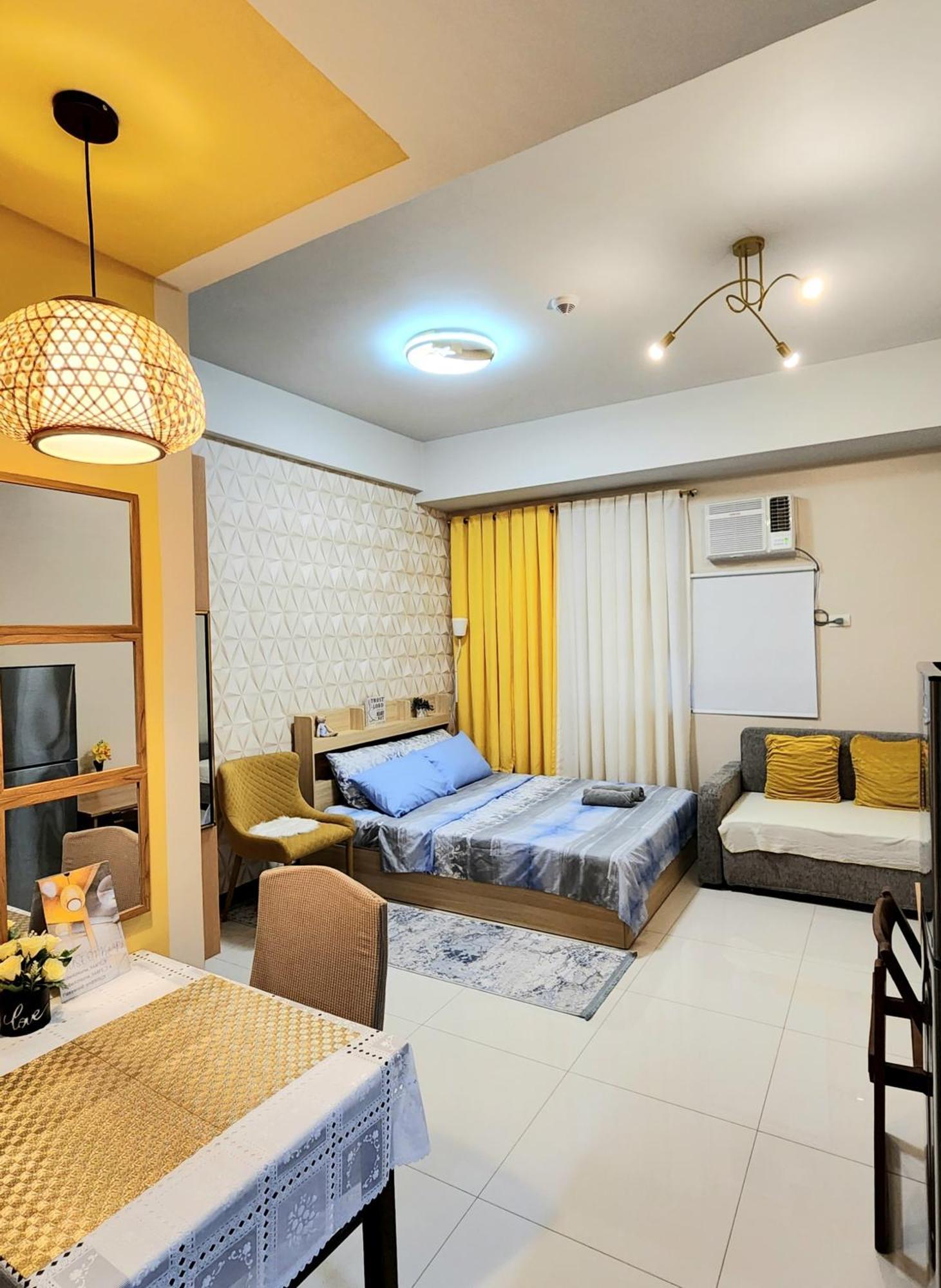 Апартаменты House Of B&Y At 101 Newport Across Naia T3 Манила Экстерьер фото